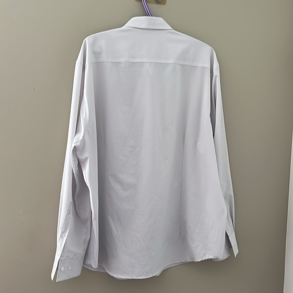 Crisp White Long-Sleeve Dress Shirt by Michael Strahan - Picture 2 of 3
